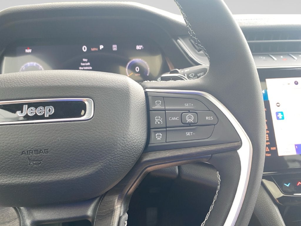 2027 Jeep Grand Cherokee Laredo Altitude