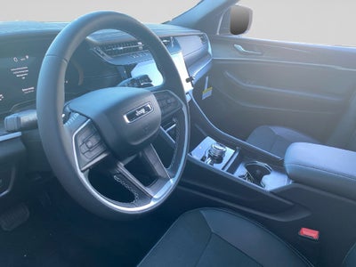 2027 Jeep Grand Cherokee Laredo Altitude