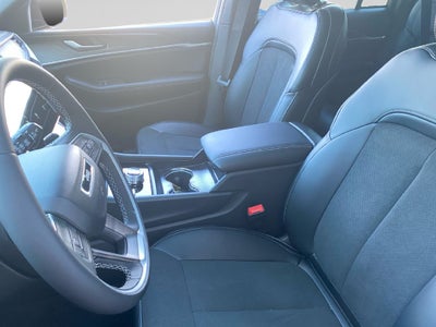 2027 Jeep Grand Cherokee Laredo Altitude