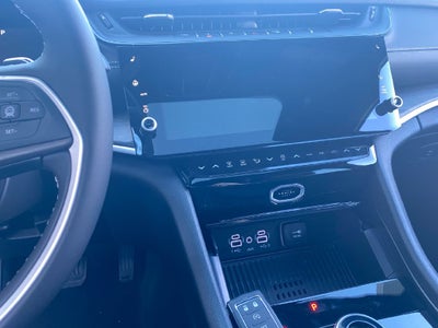 2027 Jeep Grand Cherokee Laredo Altitude