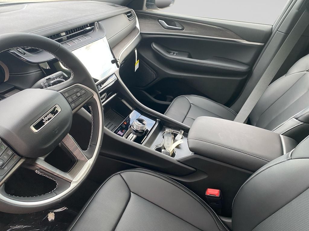 2027 Jeep Grand Cherokee Limited