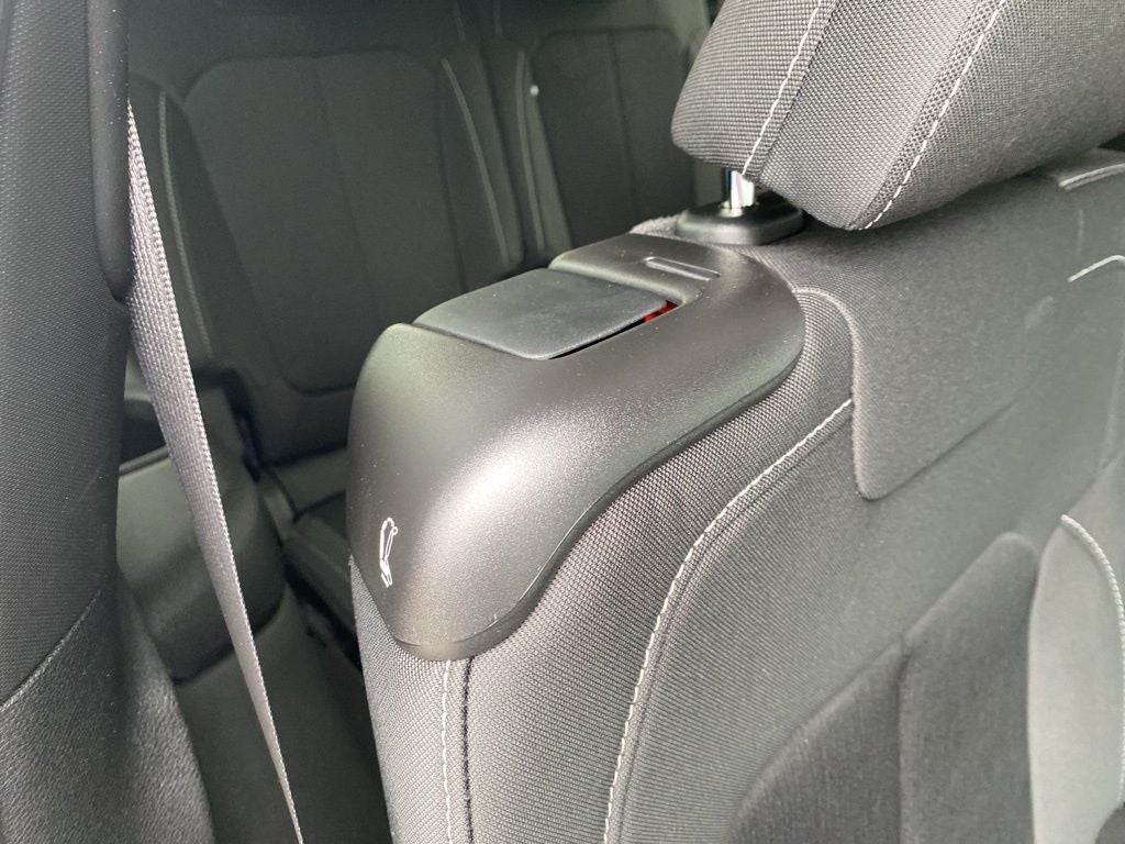 2026 Jeep Grand Cherokee L GRAND CHEROKEE L LAREDO X 4X4