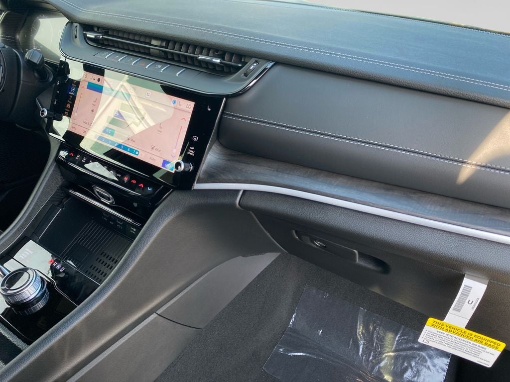 2027 Jeep Grand Cherokee L Laredo Altitude