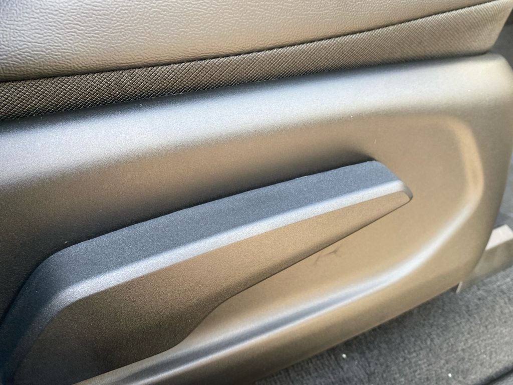 2027 Jeep Grand Cherokee L Laredo Altitude