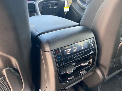 2027 Jeep Grand Cherokee L Laredo Altitude