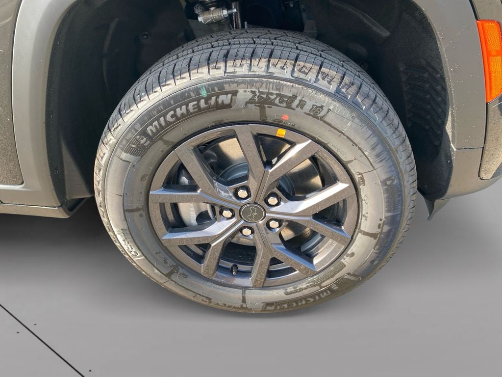2027 Jeep Grand Cherokee L Laredo Altitude