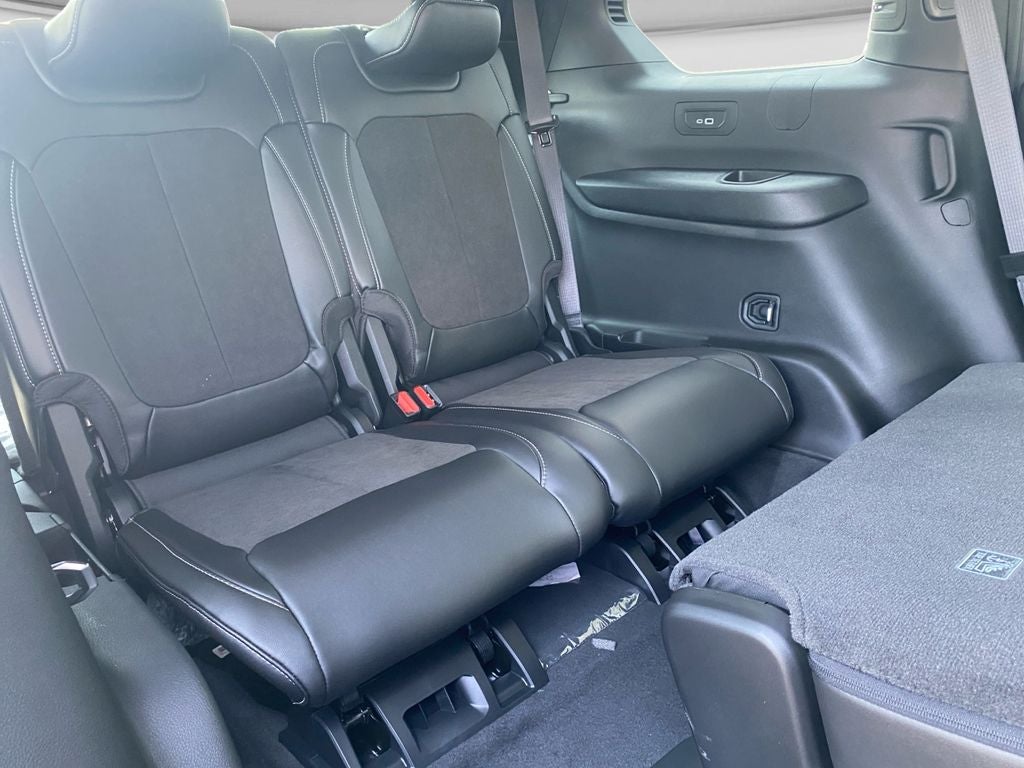 2027 Jeep Grand Cherokee L Laredo Altitude