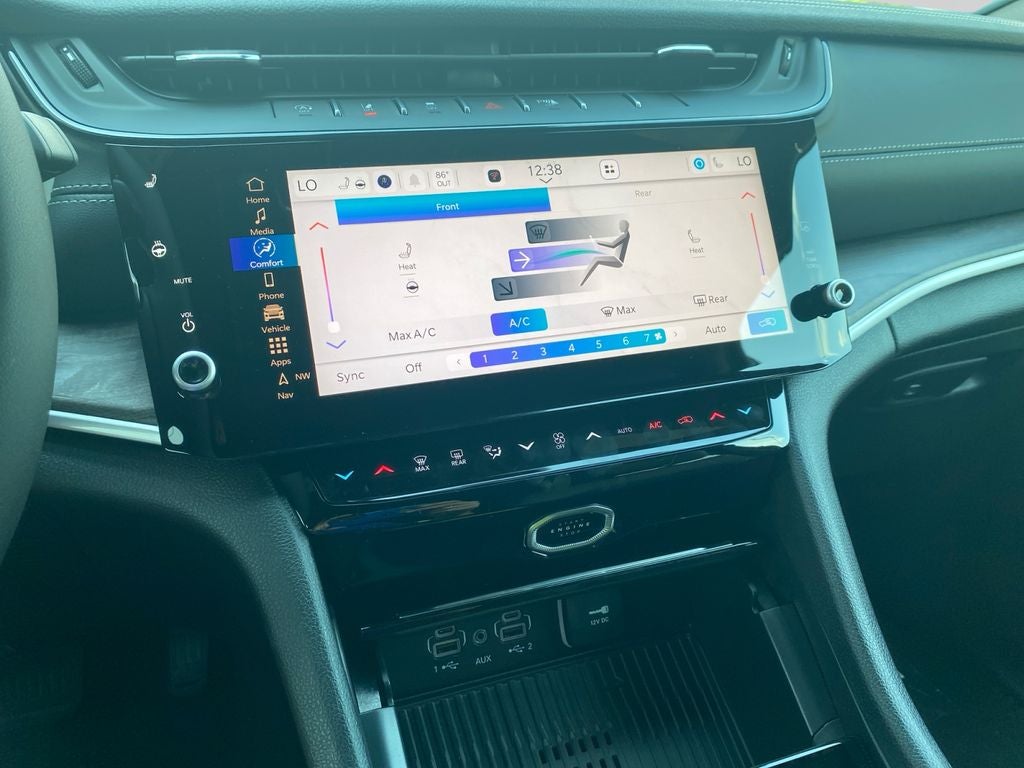 2027 Jeep Grand Cherokee L Laredo Altitude