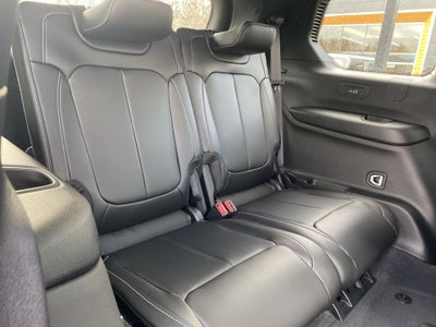 2025 Jeep Grand Cherokee L GRAND CHEROKEE L LIMITED 4X4