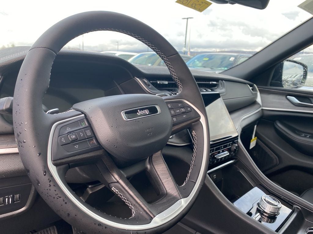 2025 Jeep Grand Cherokee L GRAND CHEROKEE L LIMITED 4X4