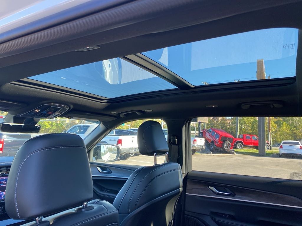 2025 Jeep Grand Cherokee L GRAND CHEROKEE L LIMITED 4X4