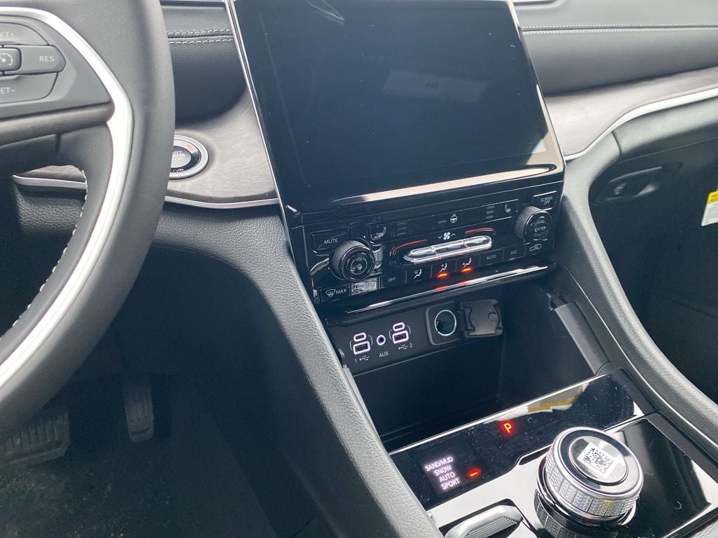 2025 Jeep Grand Cherokee L GRAND CHEROKEE L LIMITED 4X4