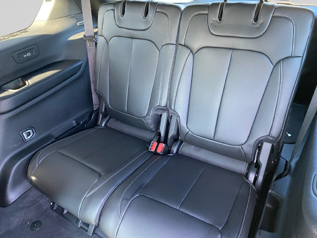 2027 Jeep Grand Cherokee L Limited
