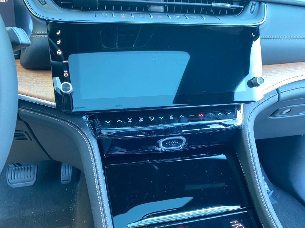 2027 Jeep Grand Cherokee L Summit