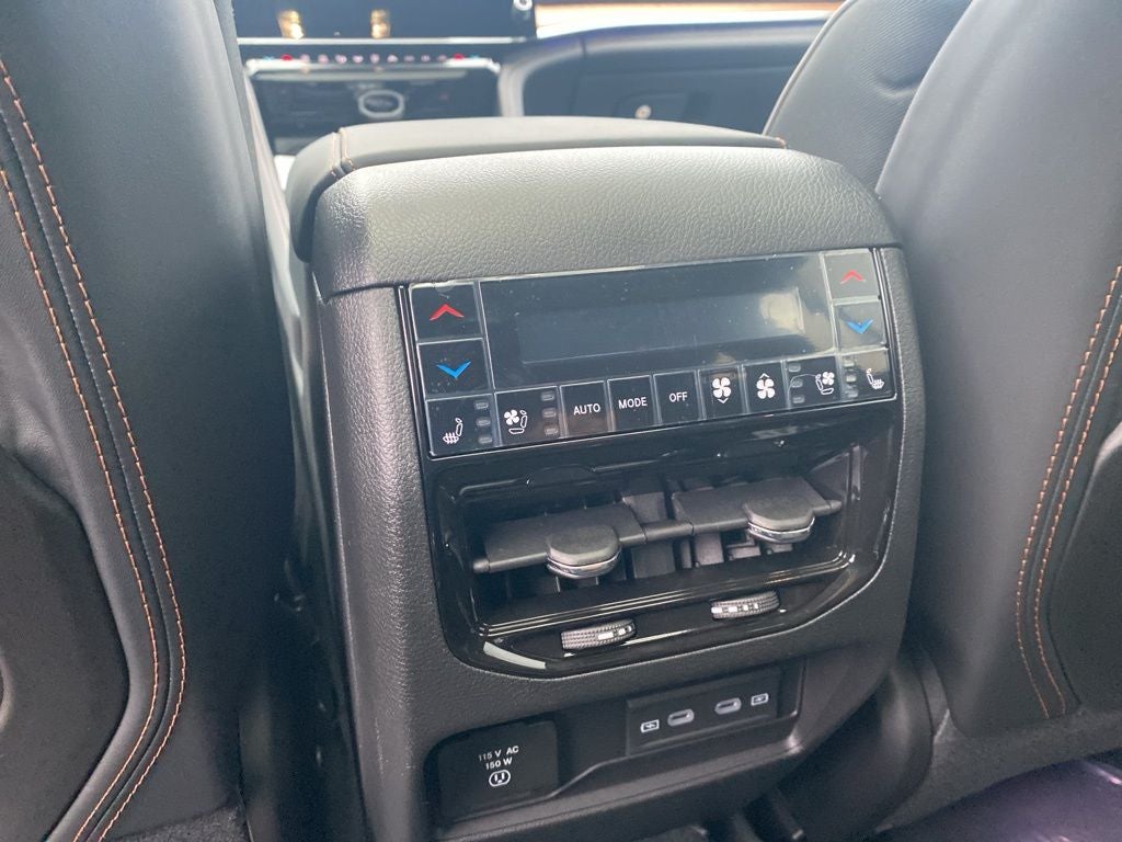 2026 Jeep Grand Cherokee L GRAND CHEROKEE L SUMMIT 4X4