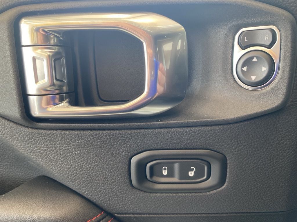 2026 Jeep Wrangler WRANGLER 4-DOOR MOAB 392