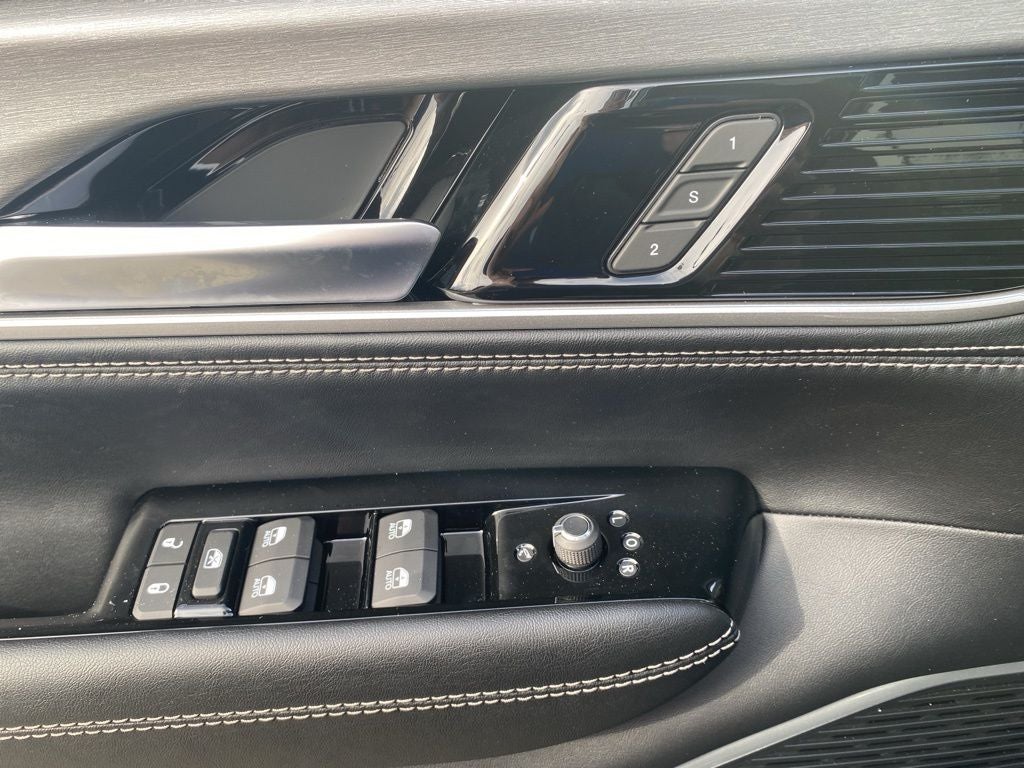 2026 Jeep Grand Wagoneer GRAND WAGONEER UPLAND 4X4