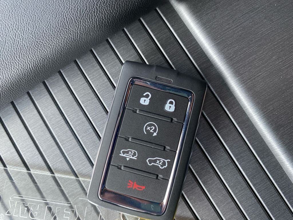 2026 Jeep Grand Wagoneer Limited Reserve