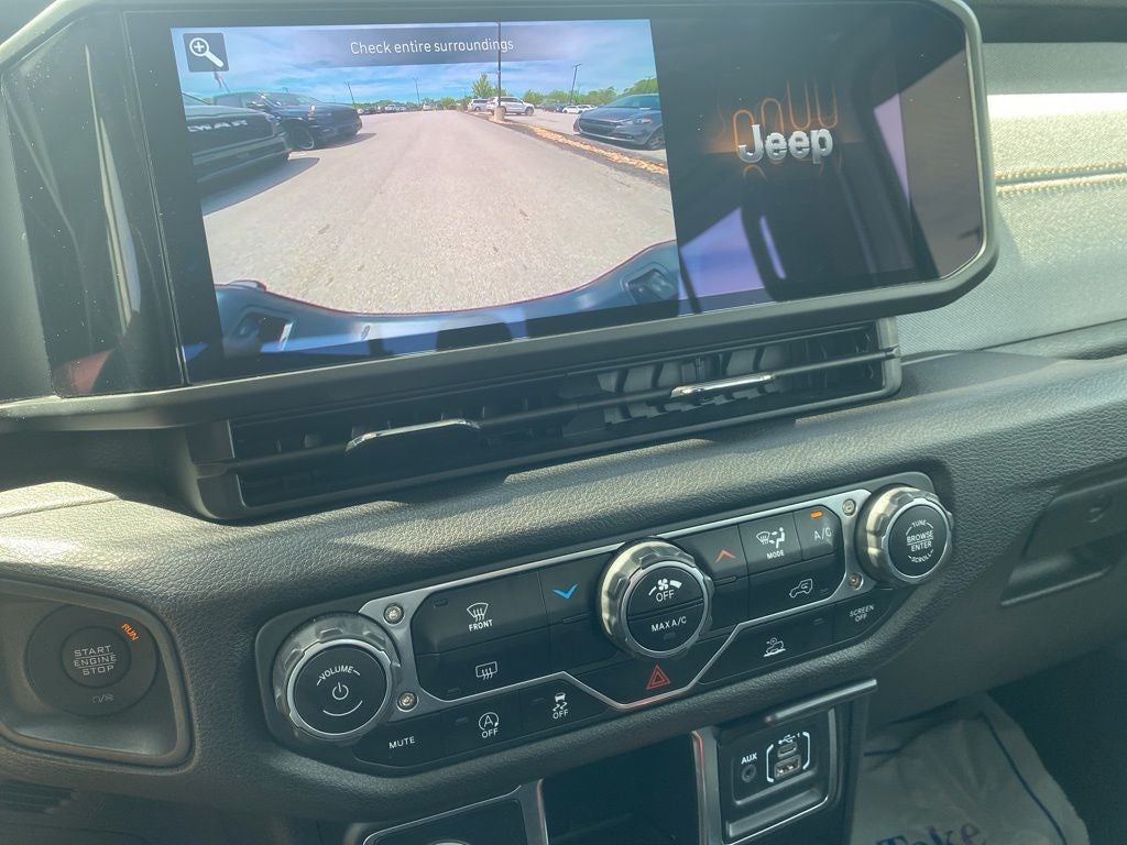 2024 Jeep Gladiator Sport