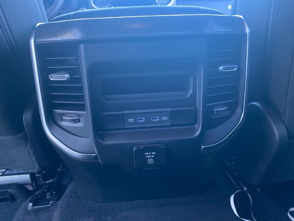 2027 RAM 1500 Big Horn/Lone Star