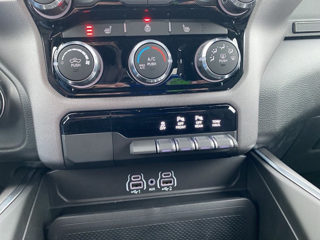 2026 RAM 1500 RAM 1500 BIG HORN CREW CAB 4X4 5'7' BOX