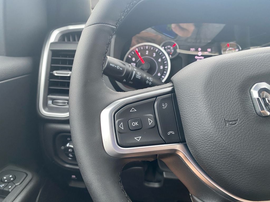 2027 RAM 1500 Big Horn/Lone Star
