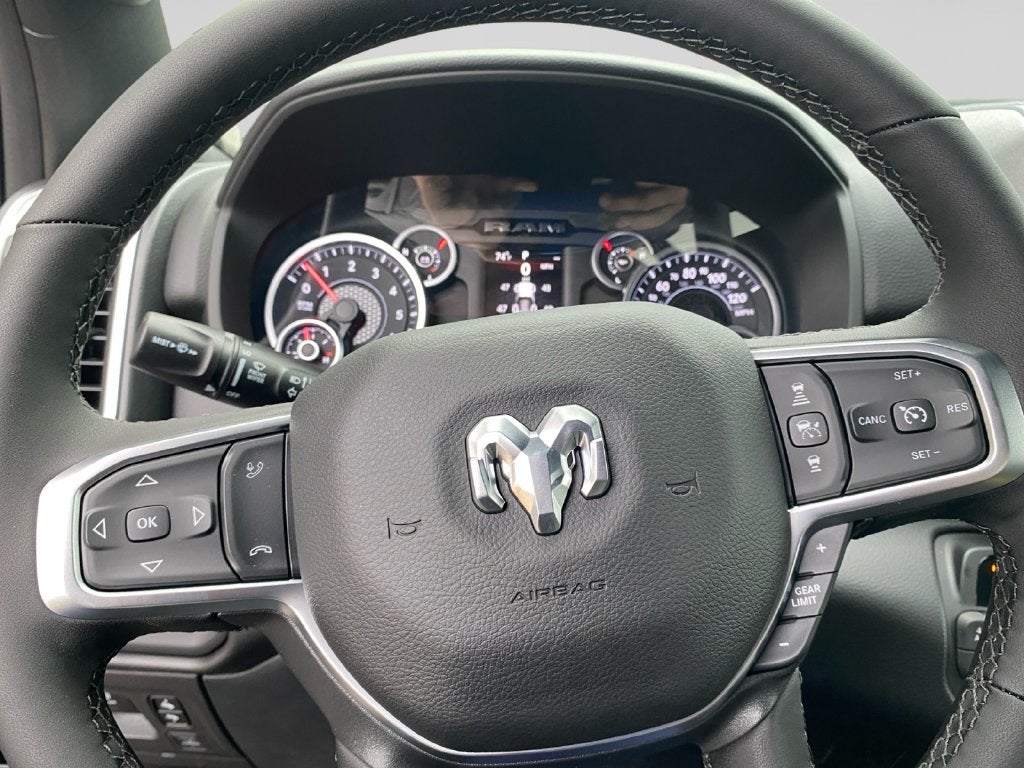 2027 RAM 1500 Big Horn/Lone Star
