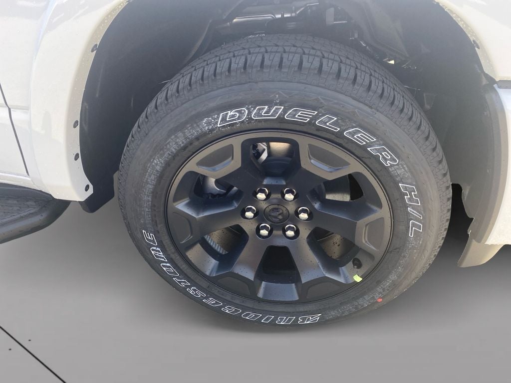 2027 RAM 1500 Big Horn/Lone Star