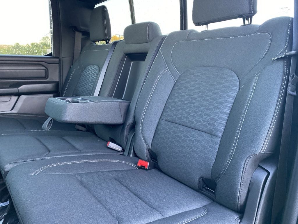 2026 RAM 1500 RAM 1500 TRADESMAN CREW CAB 4X4 5'7' BOX