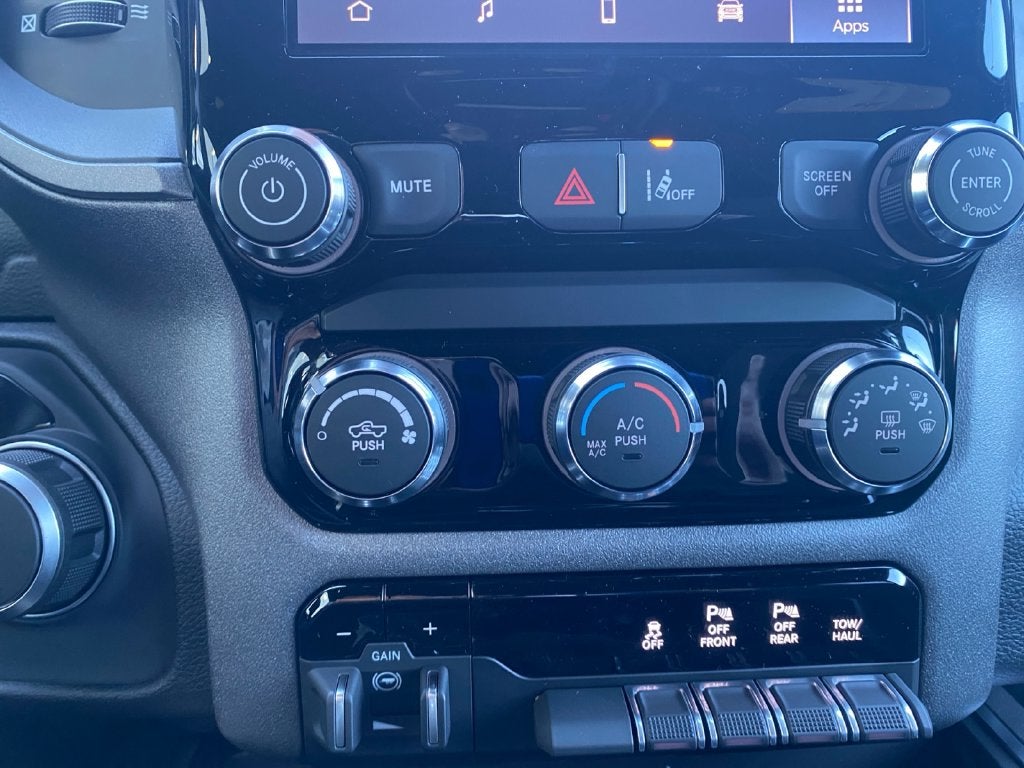 2027 RAM 1500 Express