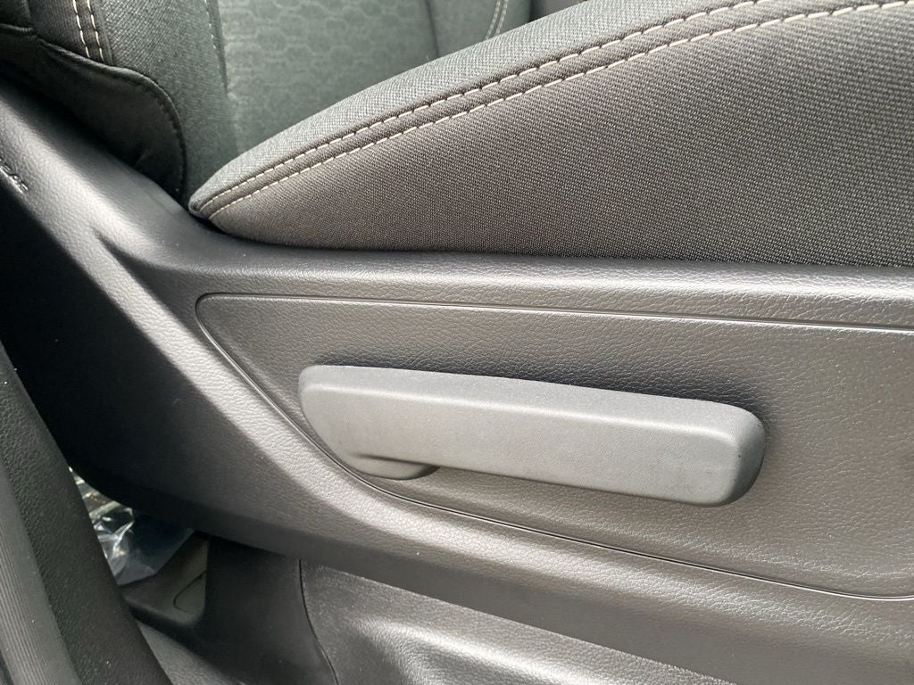 2026 RAM 1500 RAM 1500 EXPRESS CREW CAB 4X4 5'7' BOX