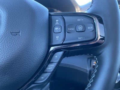 2026 RAM 1500 RAM 1500 LIMITED CREW CAB 4X4 5'7' BOX