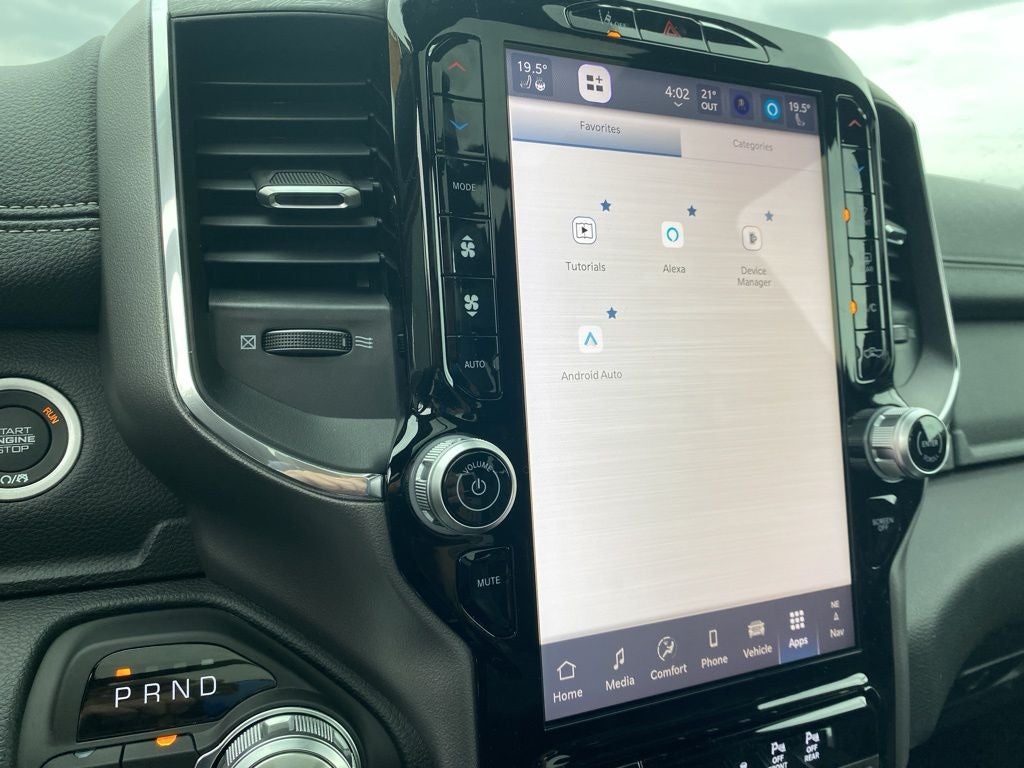 2026 RAM 1500 RAM 1500 LARAMIE CREW CAB 4X4 5'7' BOX