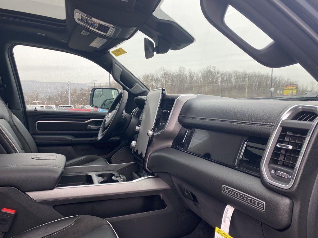 2026 RAM 1500 RAM 1500 LARAMIE CREW CAB 4X4 5'7' BOX