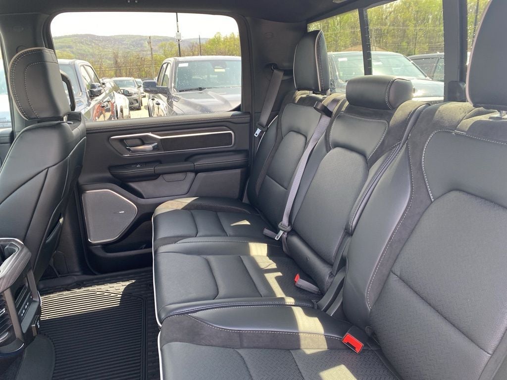 2026 RAM 1500 RAM 1500 LARAMIE CREW CAB 4X4 5'7' BOX