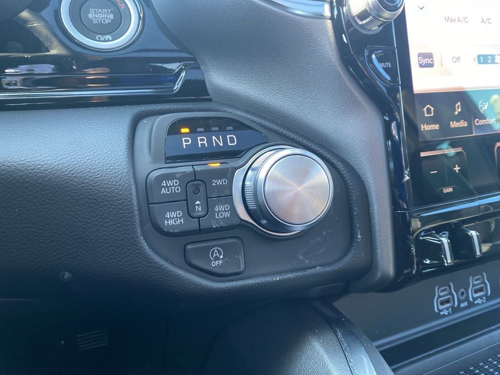 2026 RAM 1500 RAM 1500 LARAMIE CREW CAB 4X4 5'7' BOX