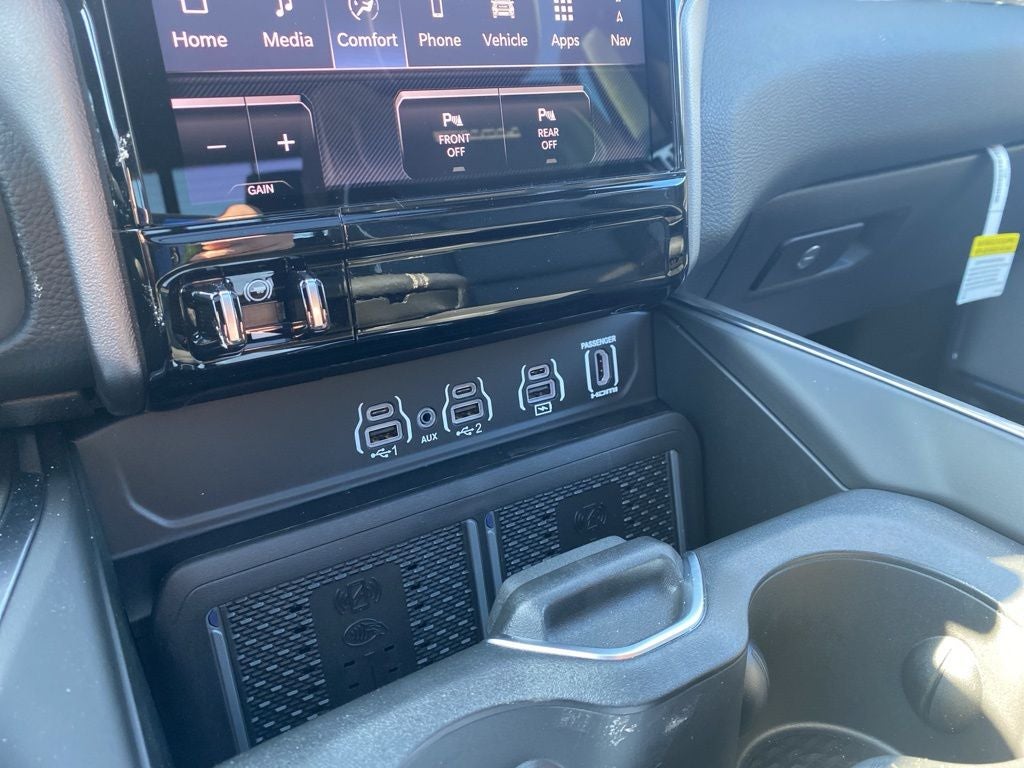 2026 RAM 1500 RAM 1500 LARAMIE CREW CAB 4X4 5'7' BOX