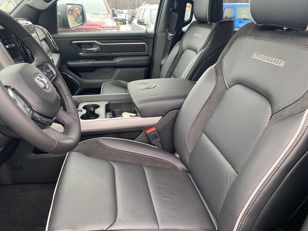 2026 RAM 1500 RAM 1500 LARAMIE CREW CAB 4X4 5'7' BOX