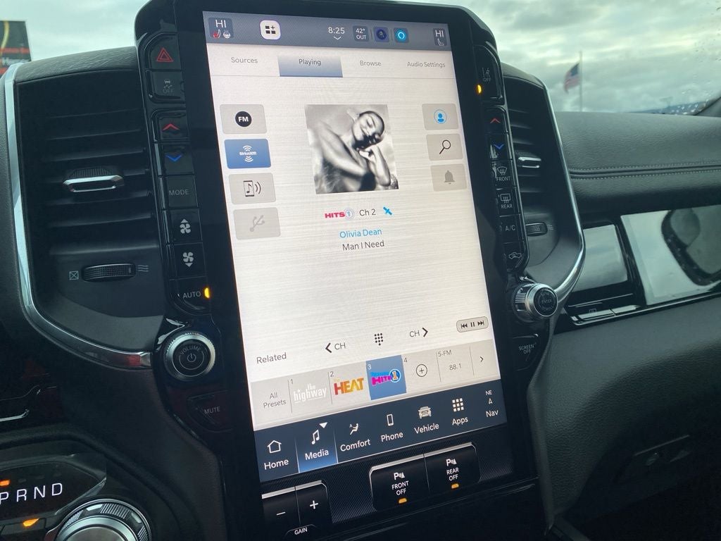 2026 RAM 1500 RAM 1500 LARAMIE CREW CAB 4X4 5'7' BOX