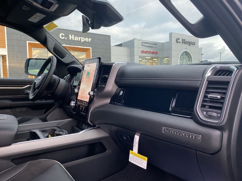 2026 RAM 1500 RAM 1500 LARAMIE CREW CAB 4X4 5'7' BOX