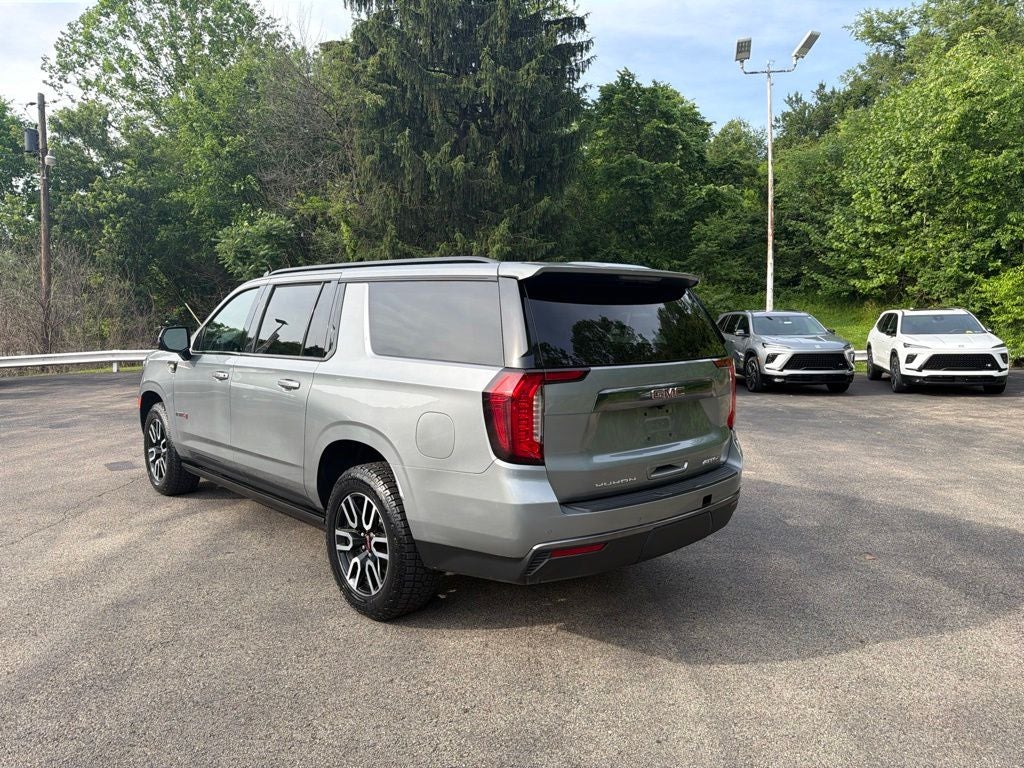 2023 GMC Yukon XL AT4