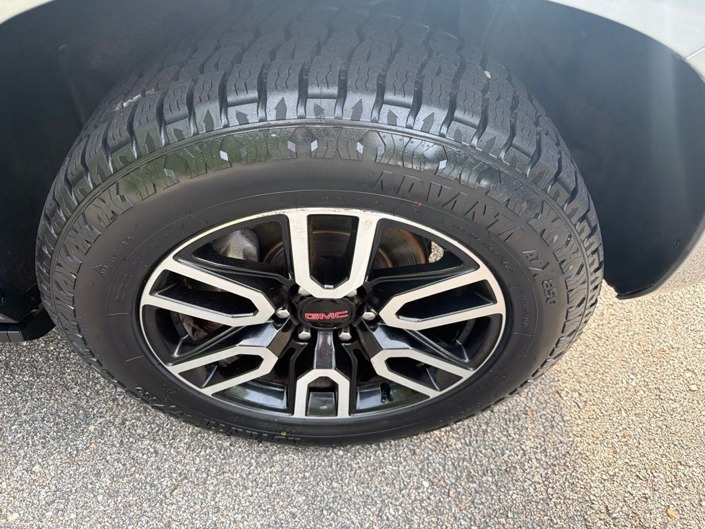 2023 GMC Yukon XL AT4