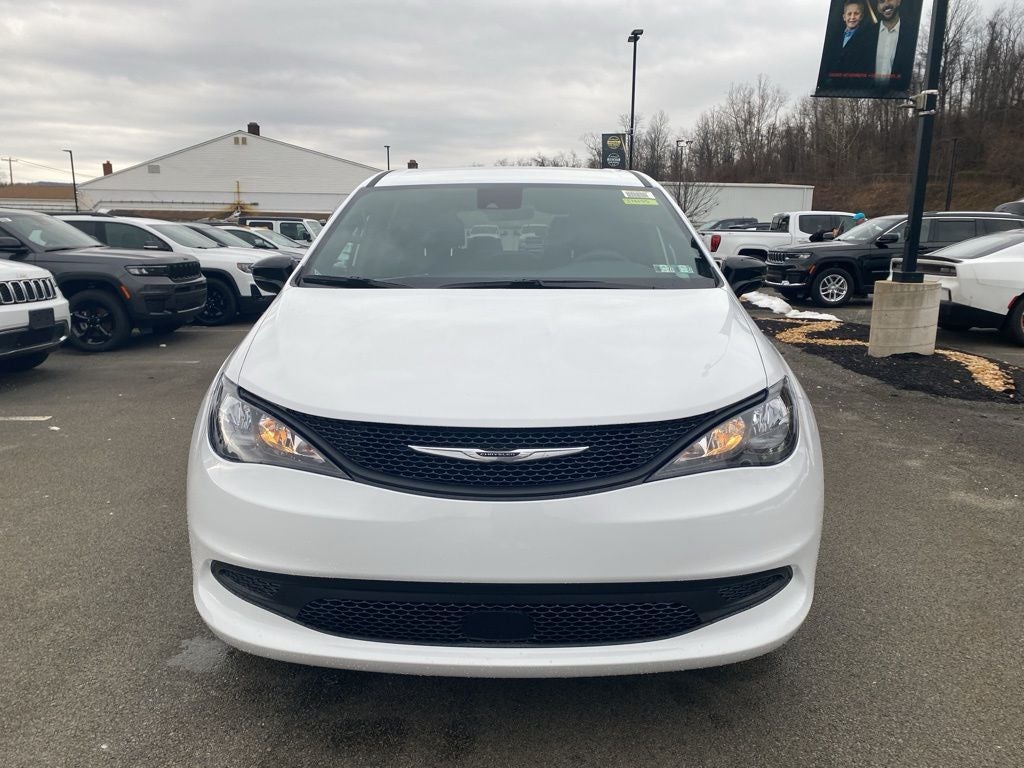 2026 Chrysler Voyager VOYAGER LX