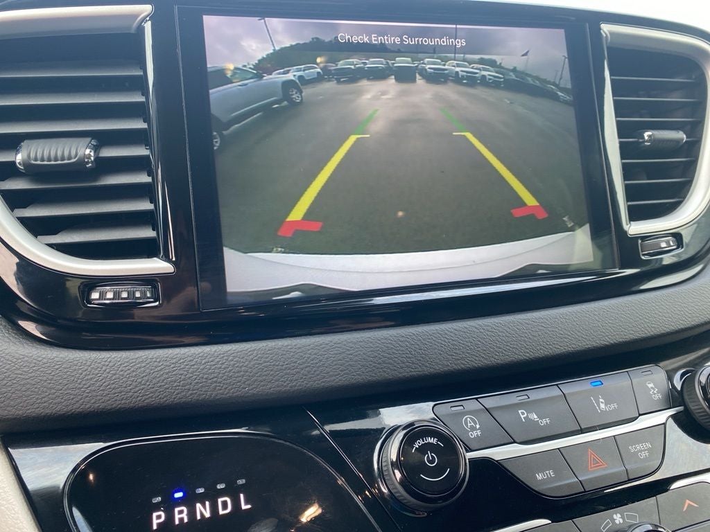 2026 Chrysler Voyager VOYAGER LX