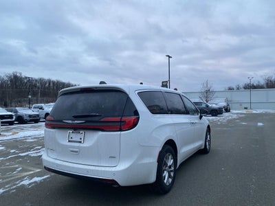 2026 Chrysler Pacifica PACIFICA SELECT AWD