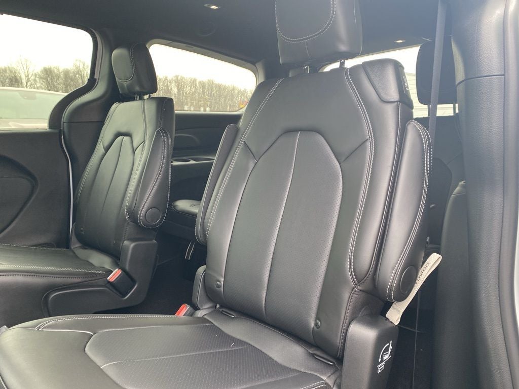 2026 Chrysler Pacifica PACIFICA SELECT AWD