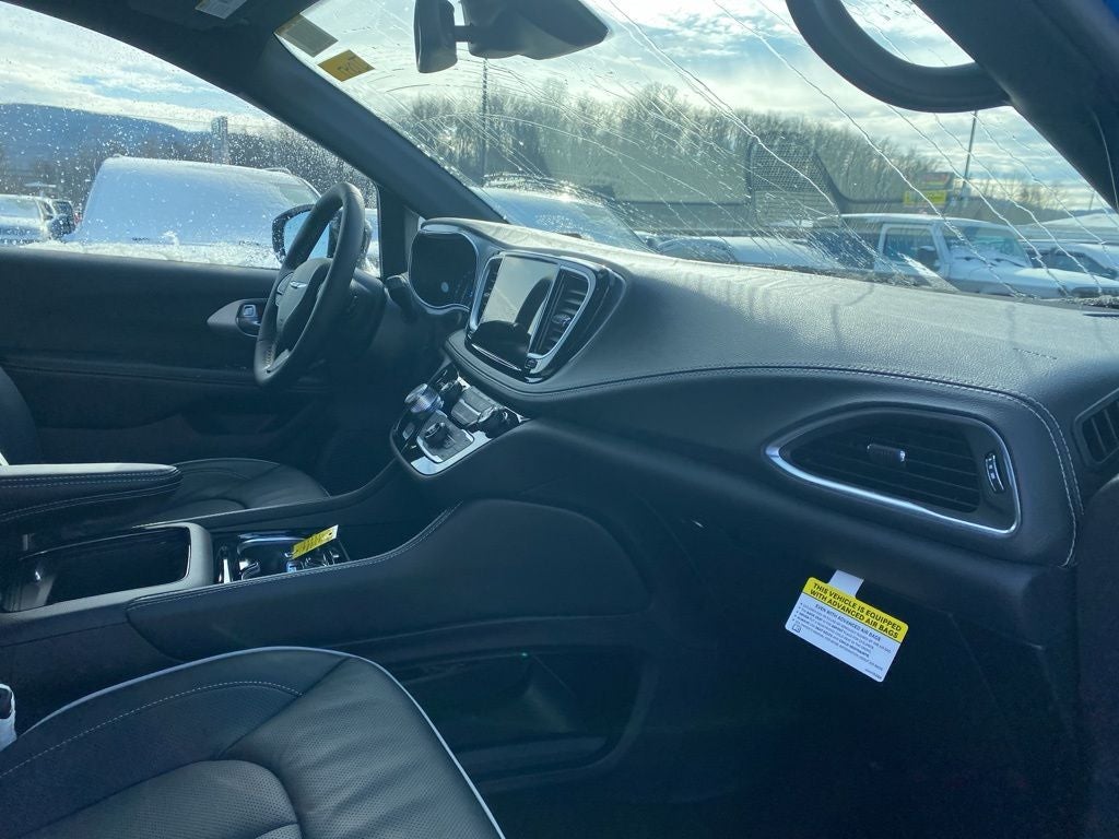 2026 Chrysler Pacifica PACIFICA LIMITED AWD