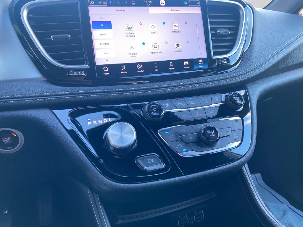 2025 Chrysler Pacifica Limited