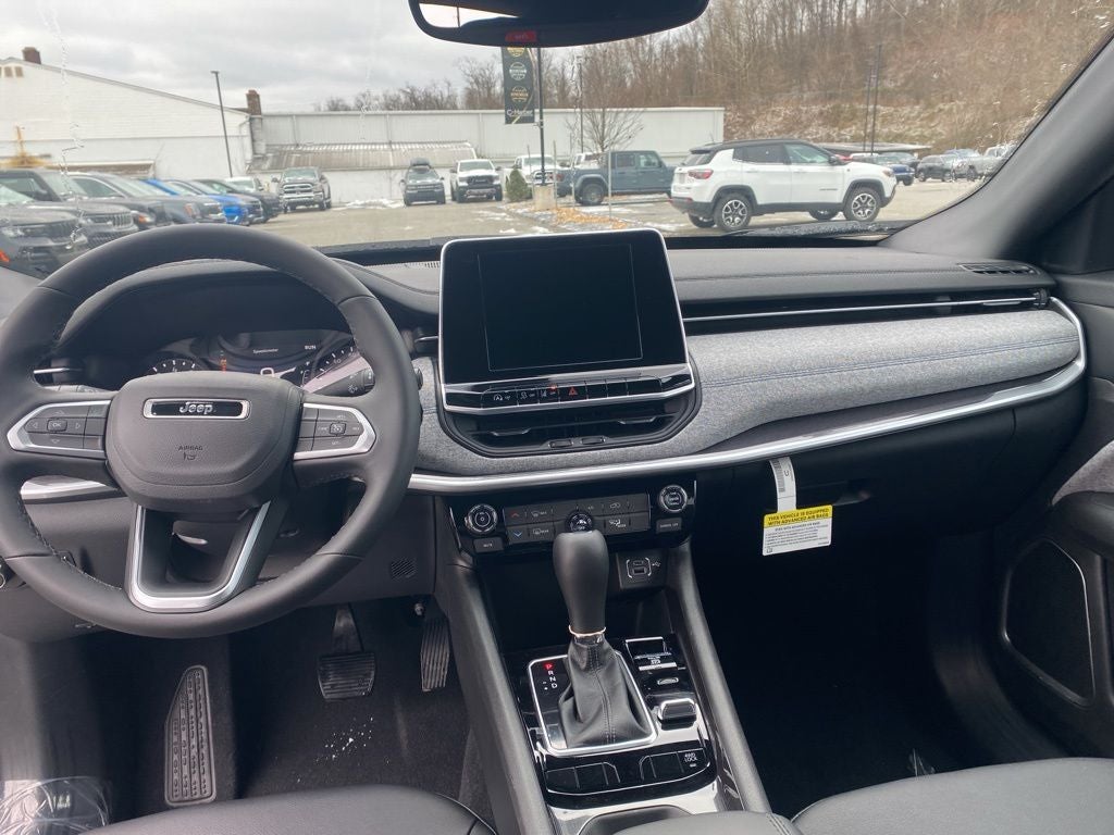 2026 Jeep Compass COMPASS LATITUDE 4X4