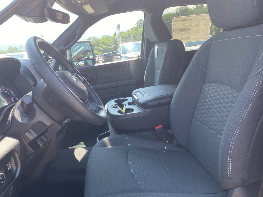 2025 RAM 2500 RAM 2500 TRADESMAN CREW CAB 4X4 6'4' BOX